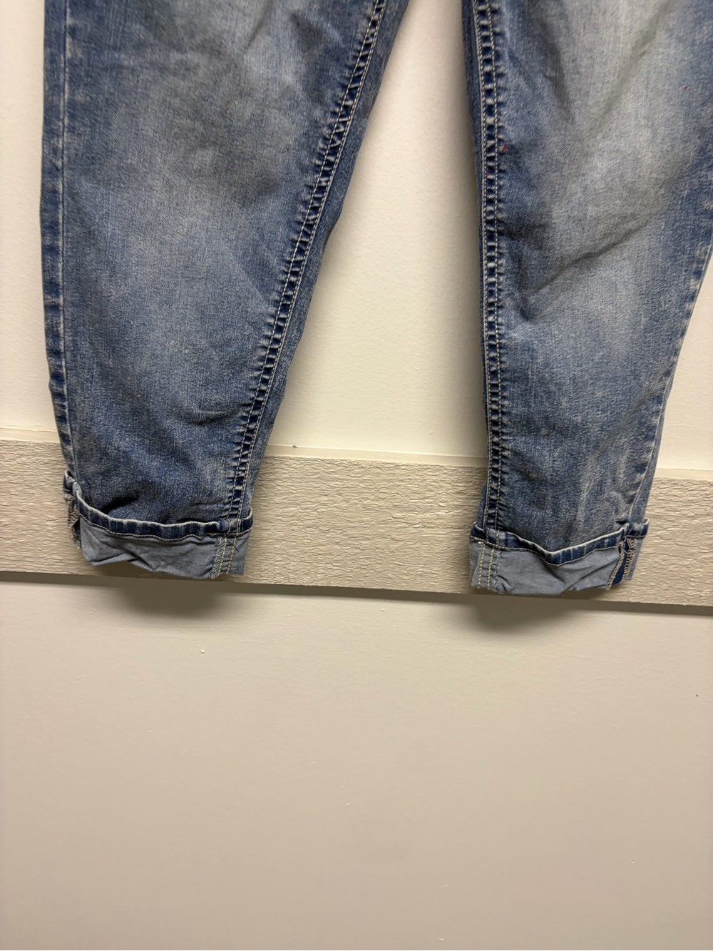 Wallflower Cropped Denim Pants - Picture 2 of 9